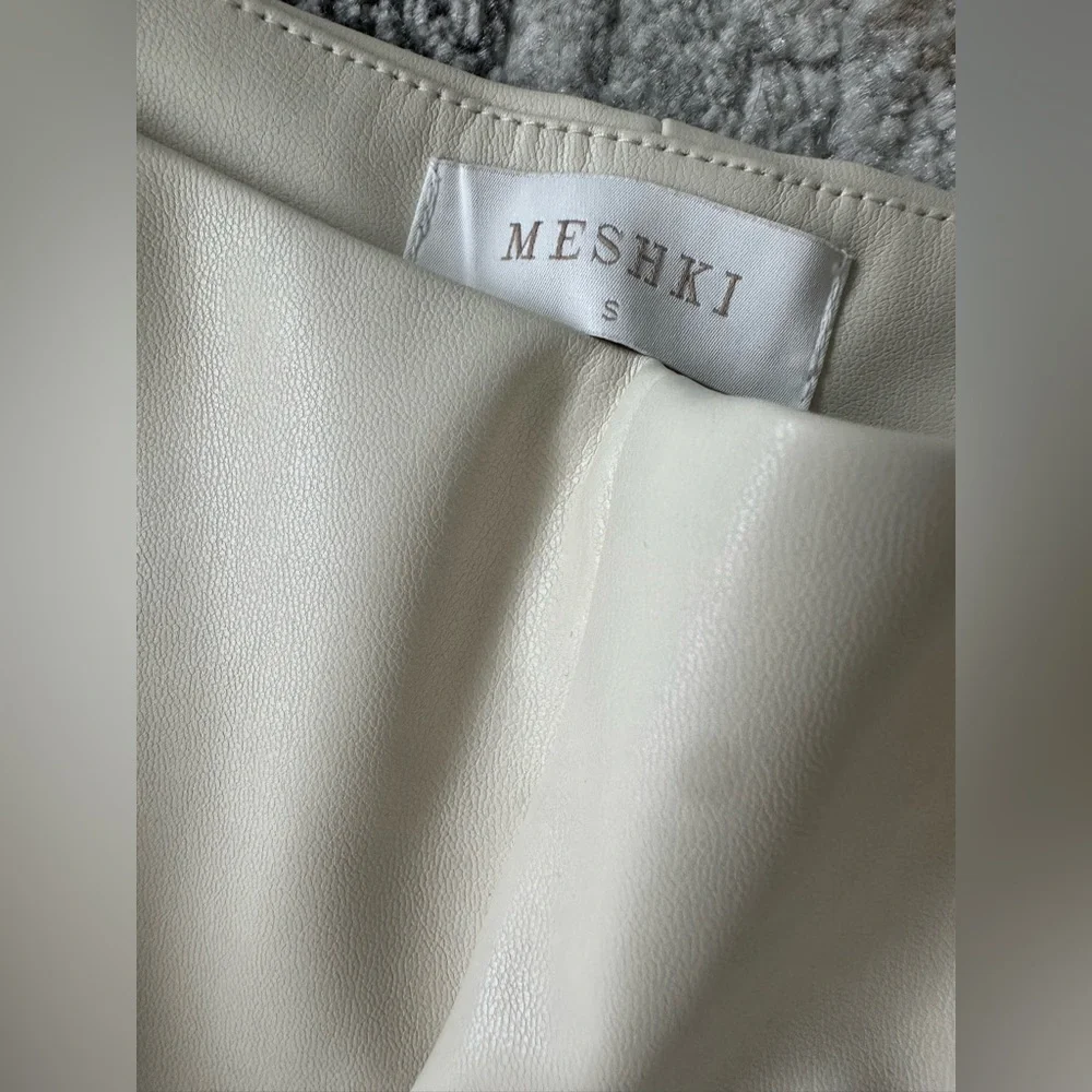 Meshki Vanessa Faux Leather Split Pant - Picture 4 of 4